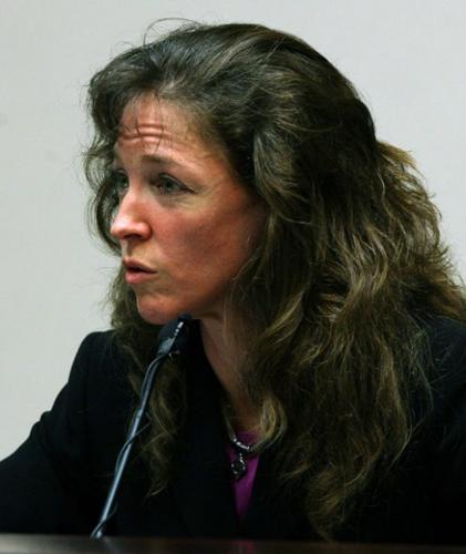 Ex-astronaut in romantic rivalry wants pepper spray charge tossed  