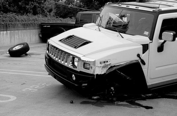 Wheels are falling off '03 Hummers  