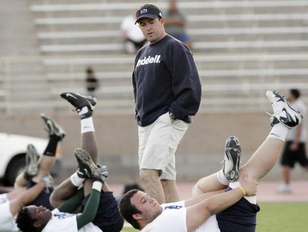 Greg Hansen: Hansen's Sunday Notebook: Nugent channels late father, won't give up