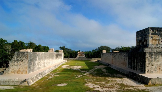 Mexico: Mayan ball court has sacred celestial marker    