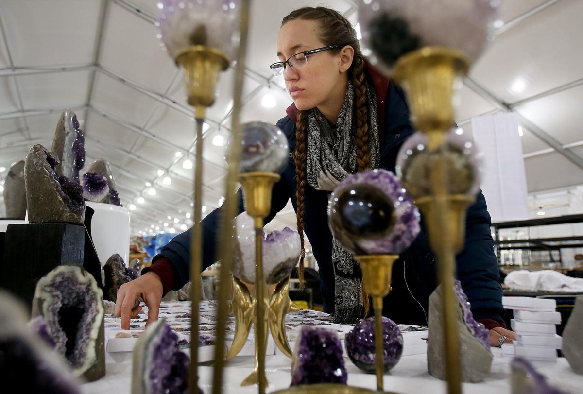 Navigating the Tucson Gem, Mineral and Fossil Showcase