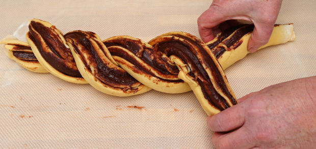 Making chocolate babka