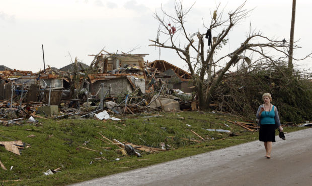 Massive tornado strikes Oklahoma