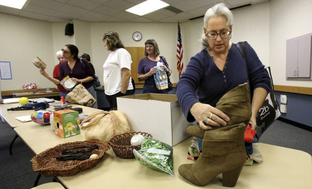 Dusenberry-River Library