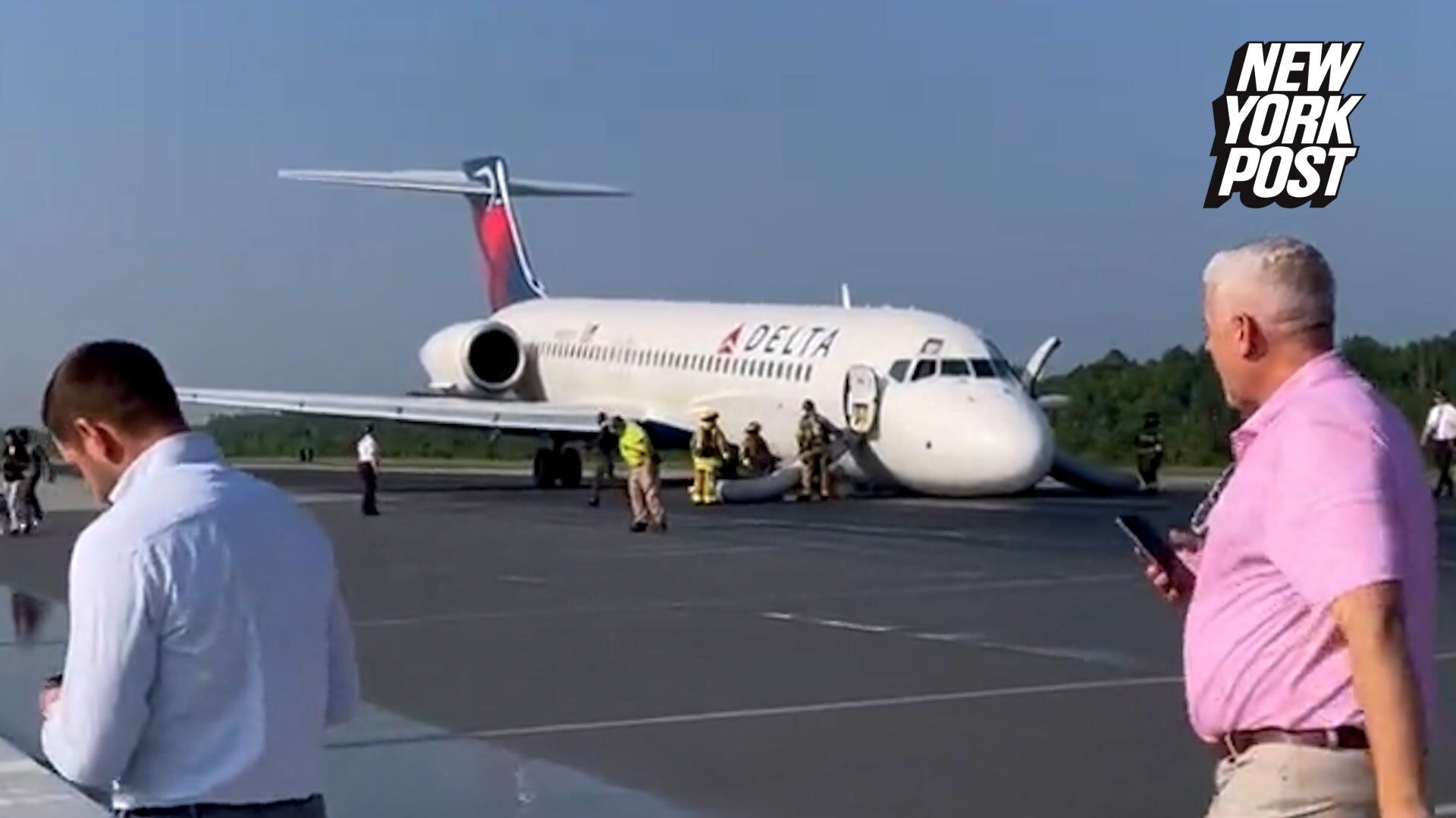 Delta flight lands safely without nose gear in North Carolina