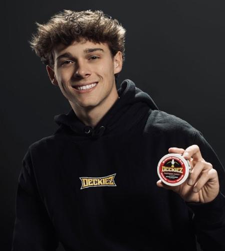 U of A student's alternative to nicotine pouches a hit