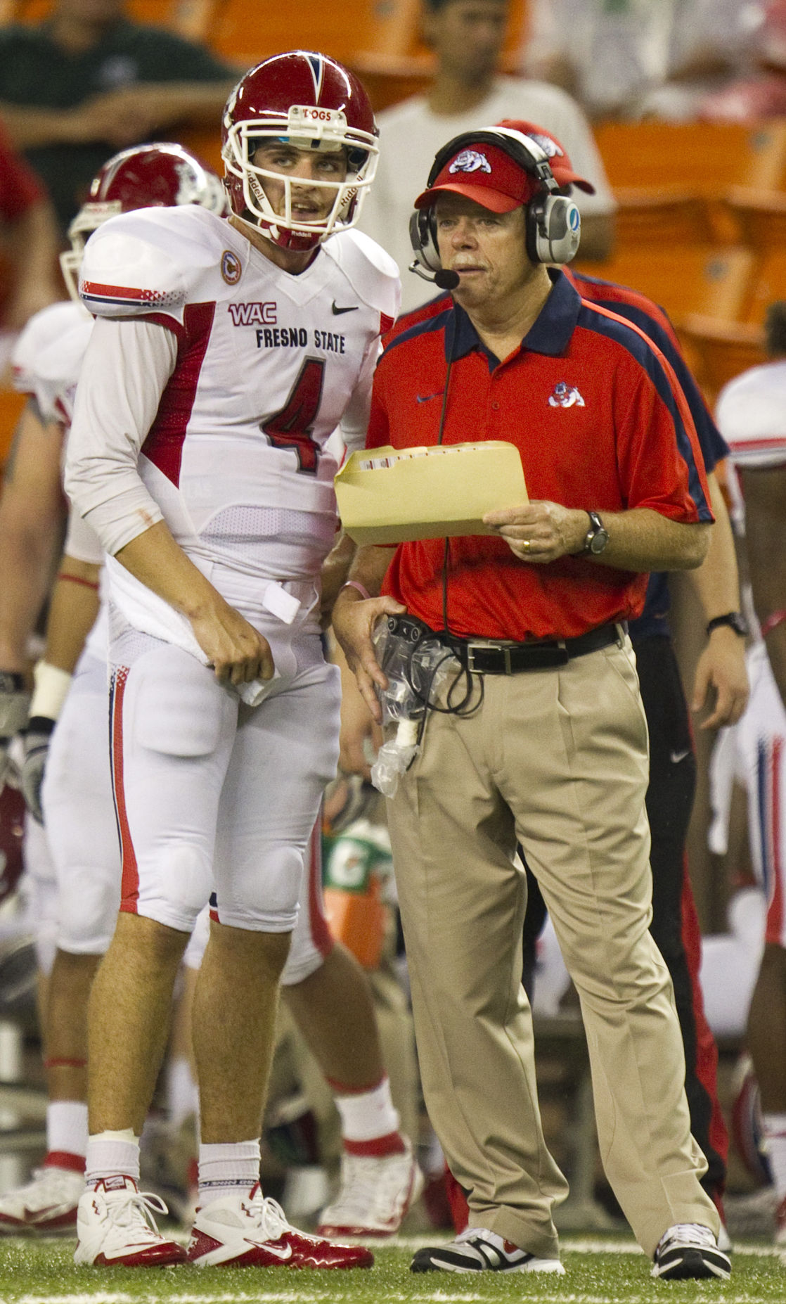 Fresno state football discount coach pat hill