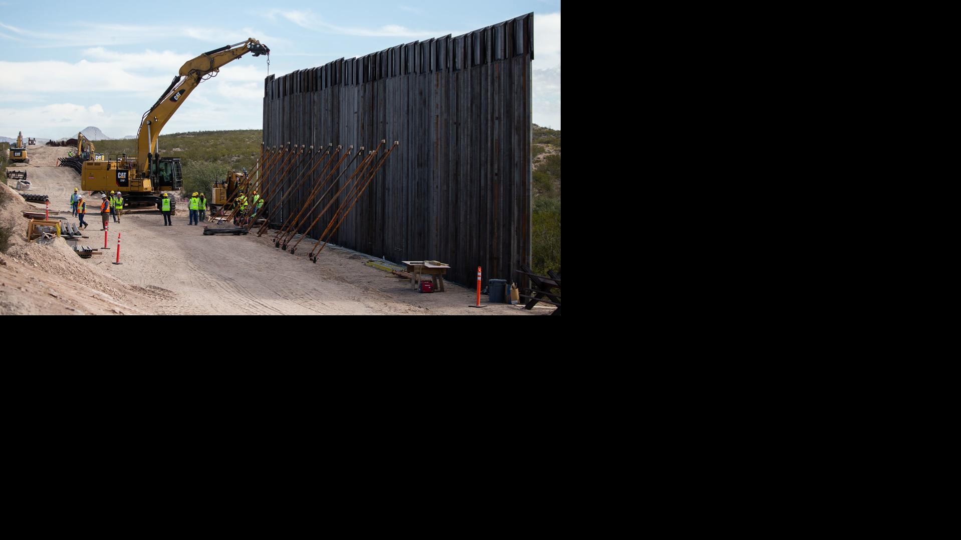 Feds: Trucks resembling those of Arizona border-wall contractors used for smuggling