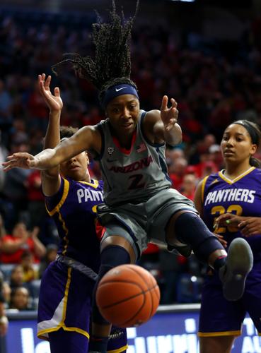 112119-sports-ua wbk-p02.JPG