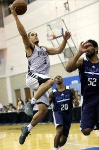 Ex-Wildcat watch: Nick Johnson posts 11 points, 5 rebounds against Lauri Markkanen's Bulls