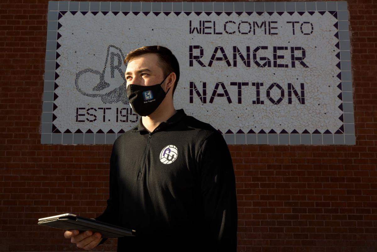 Tucson High School Volleyball Coach Develops App That Allows Parents To Watch Their Kids Play High Schools Tucson Com