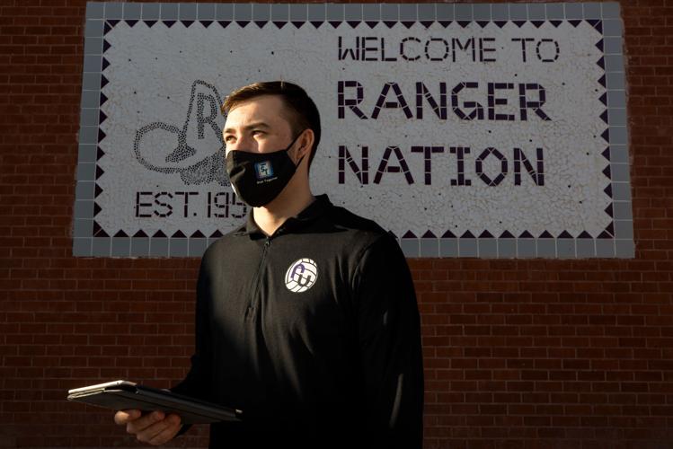 110420-spt-volleyball app-p1.JPG