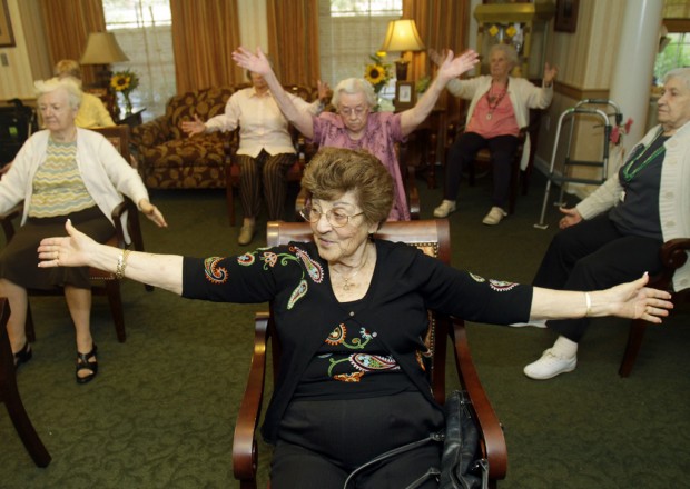Seniors work it out in free class   