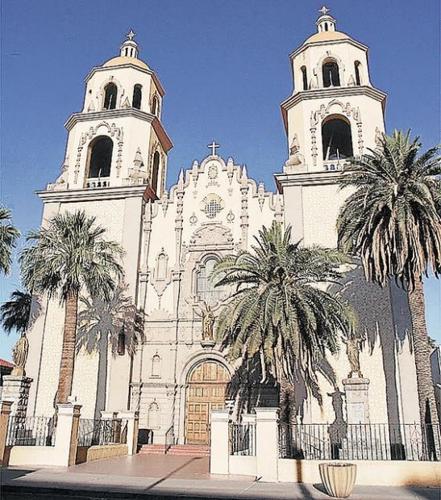 Embellecerá cambio a la catedral  