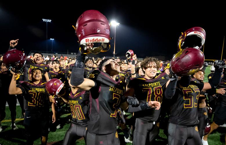 Class 5A State Semifinals: Goodyear Desert Edge at Salpointe Catholic