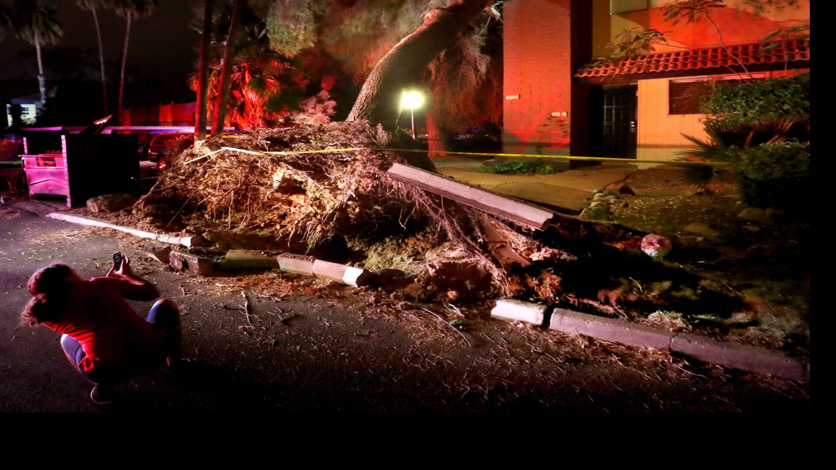 Monsoon Storm Causes Power Outages Across Tucson Local News Tucson Com