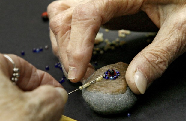 Learning the art of the huichol indians   