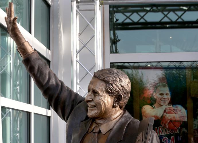 Lute Olson statue