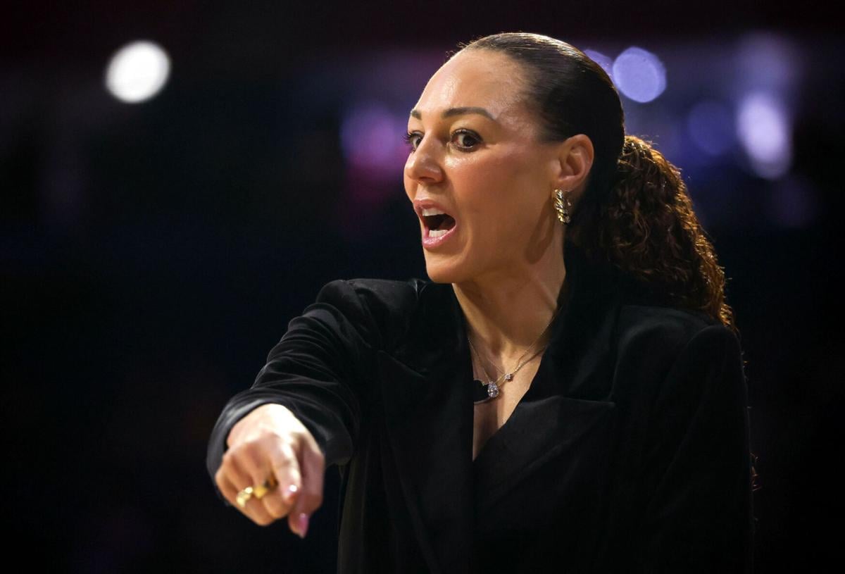 ֱ women’s basketball coach Adia Barnes deserves a new deal | Michael Lev