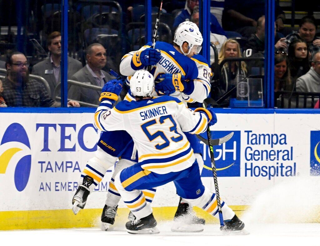 Sabres Lightning Hockey