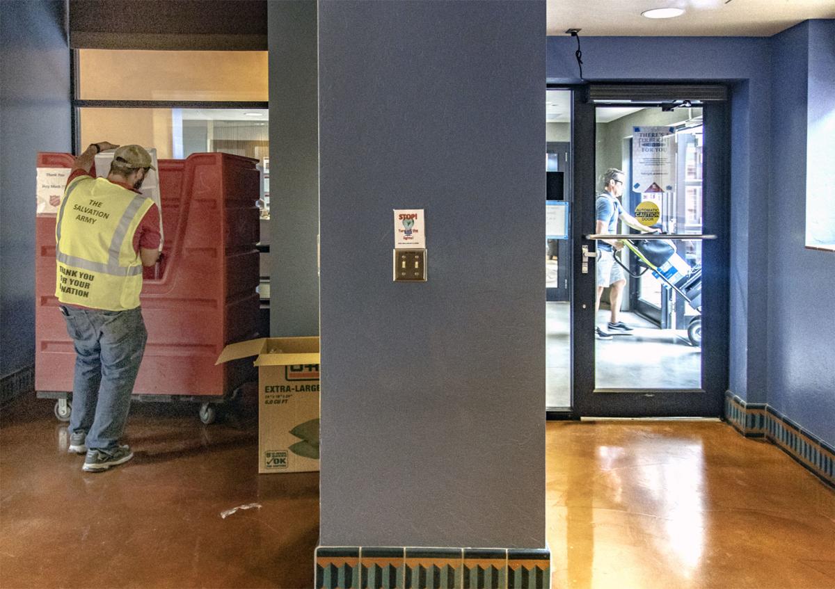 051019-metro-dorm sale-p1.jpg