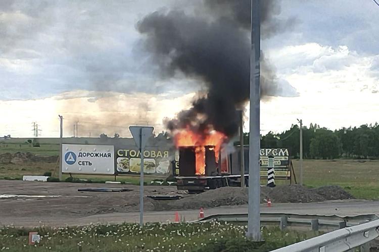 Russia Ukraine Hybrid Warfare