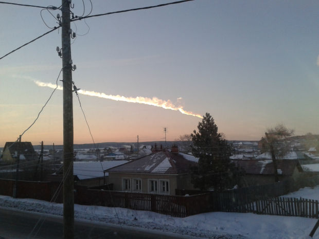 Meteor explodes over Russia