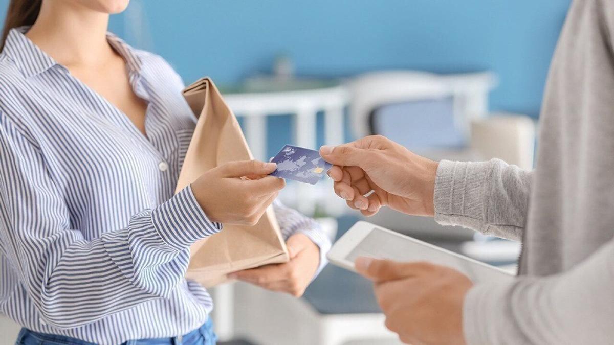 What is a p-card? How to choose a purchasing card