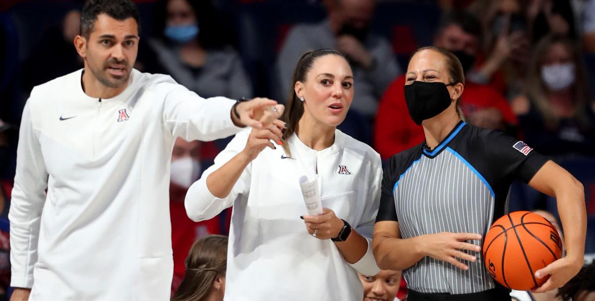 110421-tuc-spt-uawomenshoops-p1