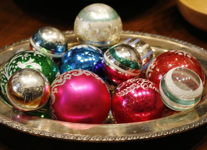 Ornaments centerpiece