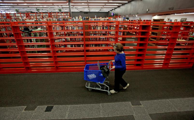 Bookmans on Grant moving