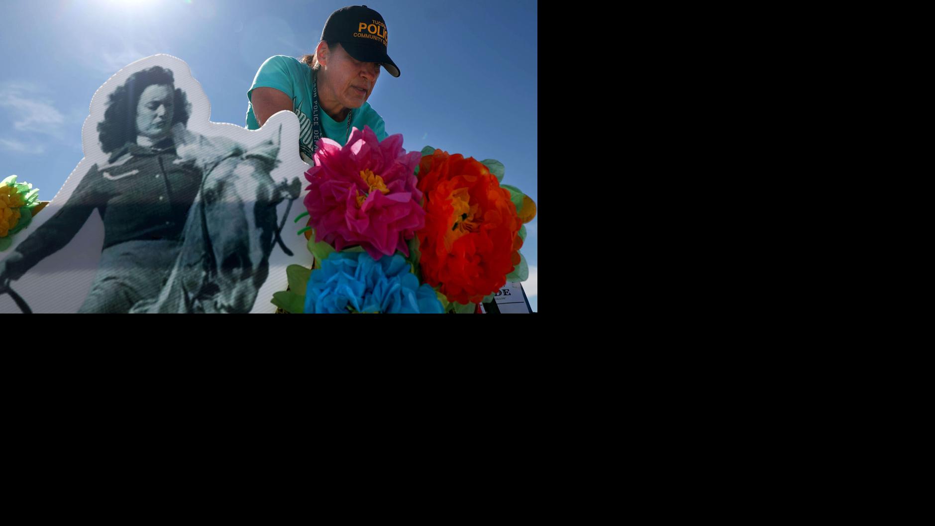 Prepping floats for Tucson's 100th rodeo parade