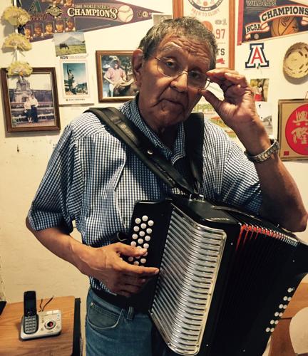 Daniel Joaquin LA Estrella 2