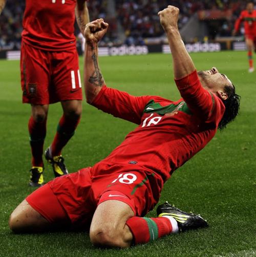 World Cup 2010: Tiago leads rout for Portugal after North Korea