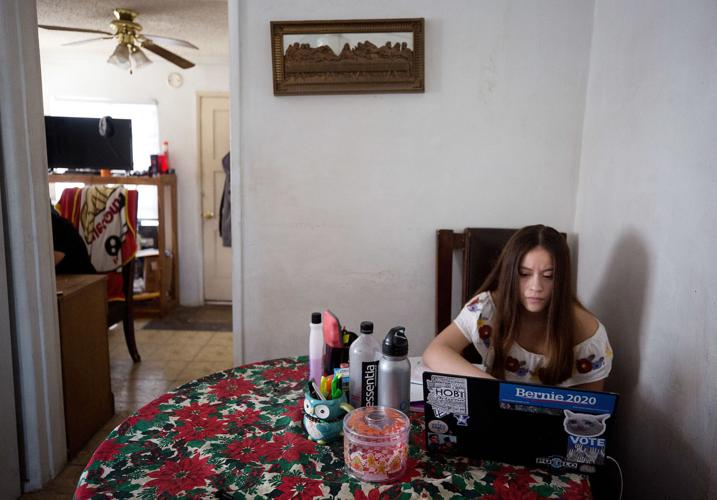 Ls Mujeres de la Pandemia, Yakeleen Almazán