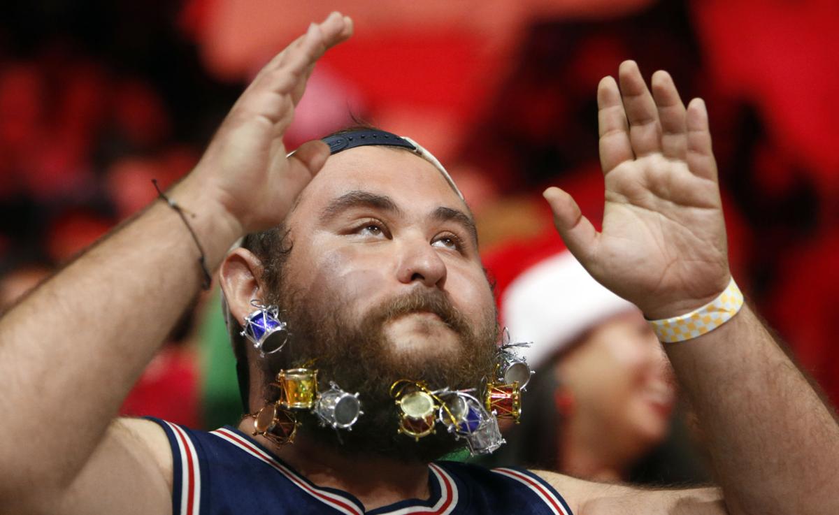 University of Arizona vs Oakland