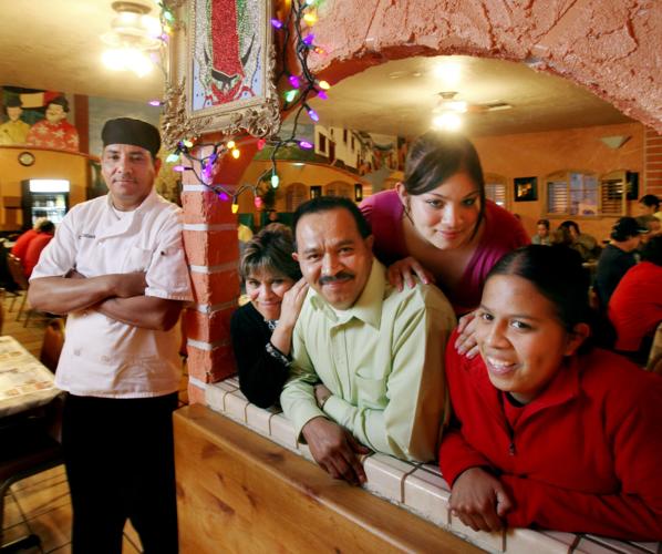 Rigo's Mexican Restaurant closes, 2021 (LE) familia
