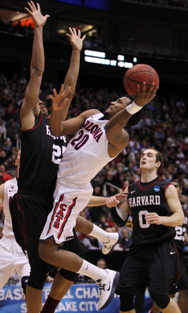Arizona vs. Harvard in NCAA Tournament