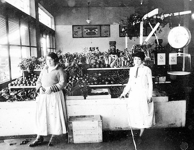 Opinion by Bonnie Henry : Club 21: family roots  