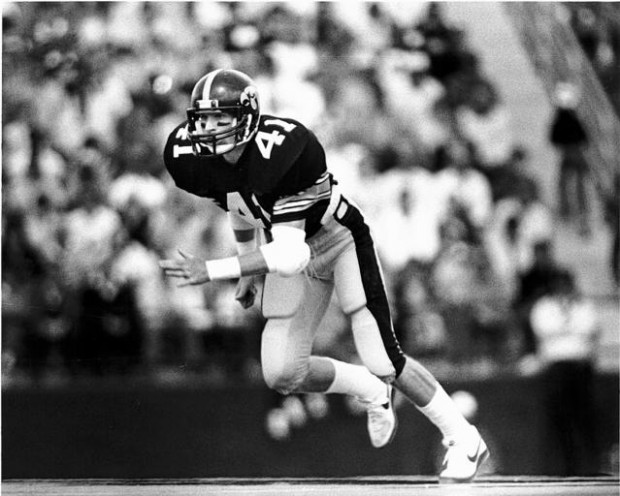 Greg Hansen : Hunger was Iowa theme for Stoopses  
