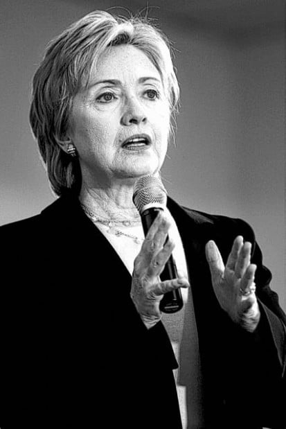 Bisbee artist gung-ho for Hillary  