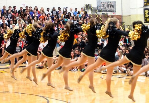 Transfer students from Riverview Gardens attend first day in Mehlville School District