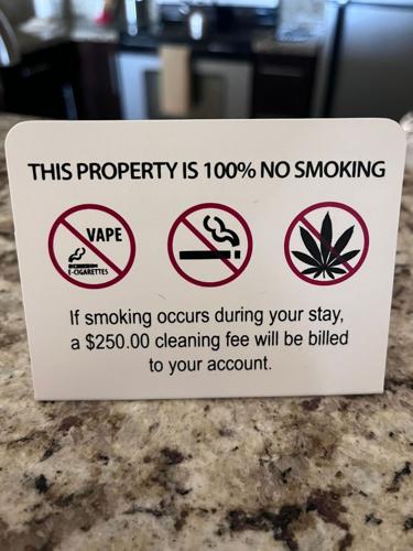 No smoking hotel sign