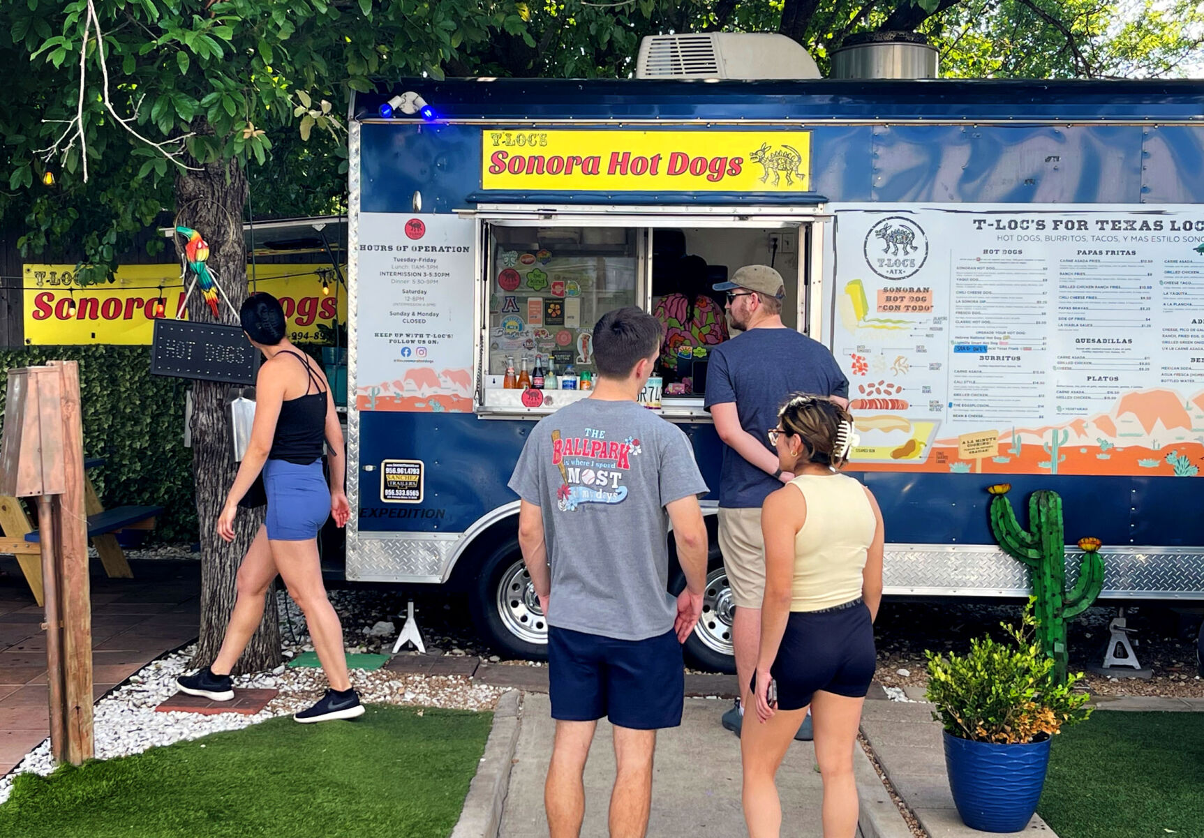 Sonoran hot dog food truck in Austin has a Tucson connection