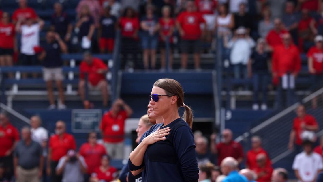 Photos: No. 20 Arizona run-rules Houston 8-0, Big 12 softball