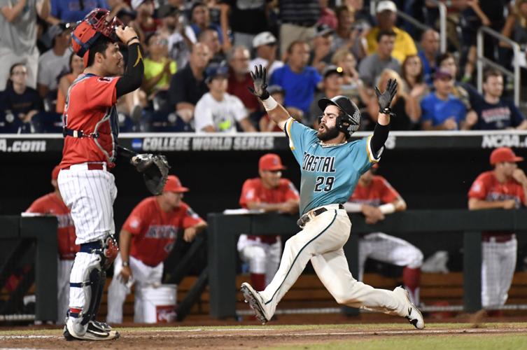 Arizona vs. Coastal Carolina in College World Series
