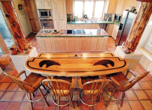 Inside décor mimics Tubac's outside beauty  