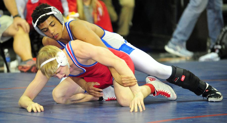 San Manuel great P.J. Ponce leads Mountain View to state wrestling title