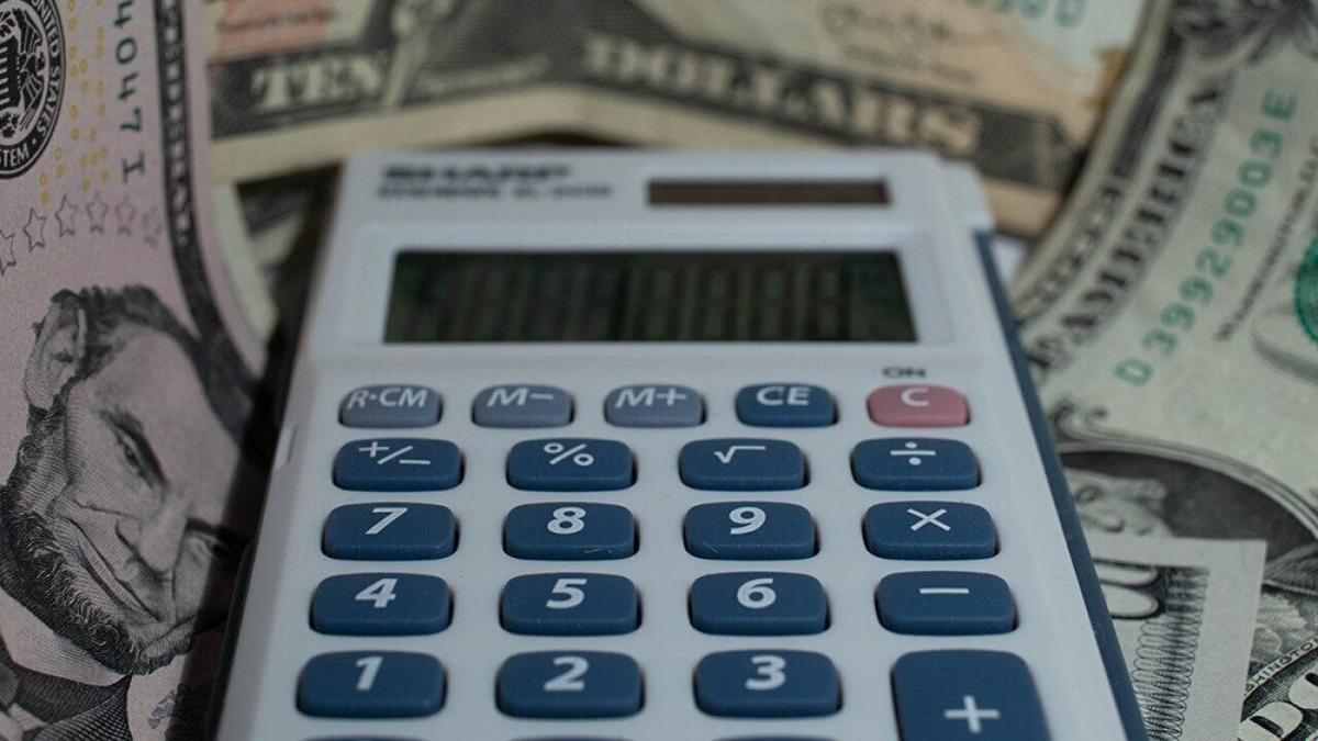What percentage of taxes were taken out of your paycheck in 2025?