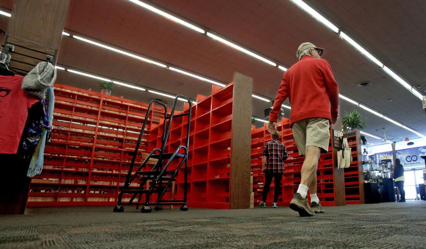 Bookmans on Grant moving